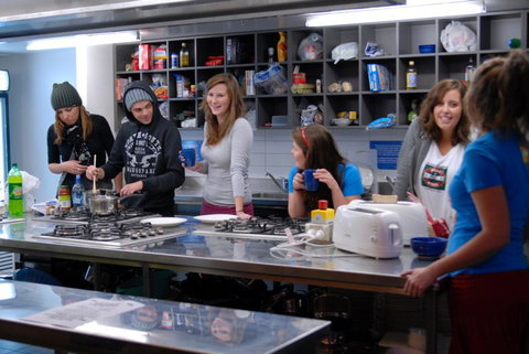 Nomads Queenstown Backpackers - Accommodation New Zealand 4