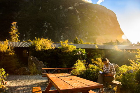 Milford Sound Lodge - Backpacking - Accommodation New Zealand 2