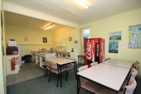 Braemar House YHA Backpackers - Accommodation New Zealand 5