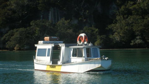 On The Beach Backpackers - Accommodation New Zealand 11