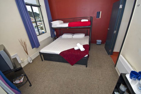 Base Wellington - Accommodation New Zealand 1