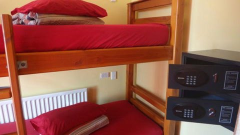 The Old Countryhouse Backpackers - Accommodation New Zealand 3