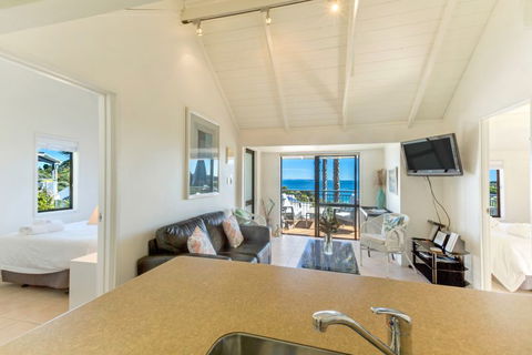 Villa Palm Views - Accommodation New Zealand 2