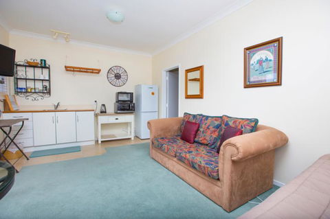 Mangawhai Lodge - Accommodation New Zealand 10