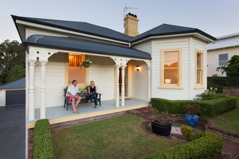 Hosking House - Accommodation New Zealand 5