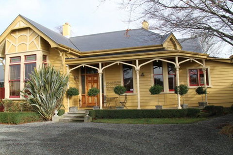 Villa Rouge B&B - Accommodation New Zealand 0