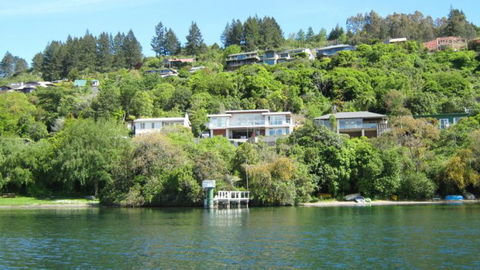 Beachside Holiday Taupo - Accommodation New Zealand 0