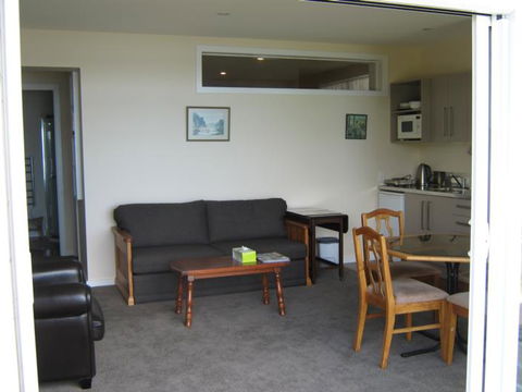 Beachside Holiday Taupo - Accommodation New Zealand 1