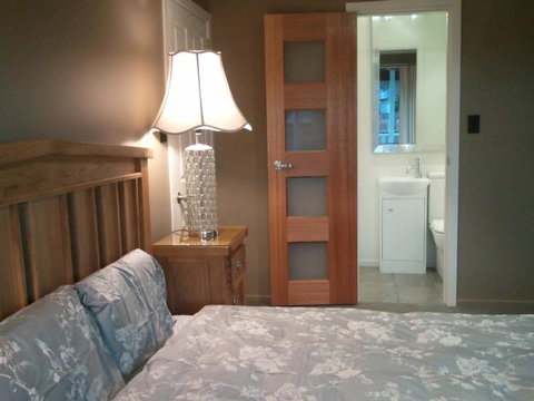 Designer Cottage B&B - Accommodation New Zealand 10