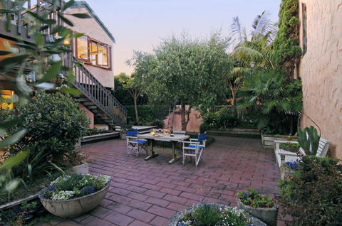 Whanga Bridge House - Accommodation New Zealand 9