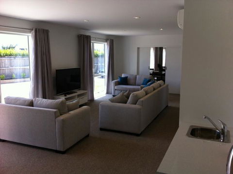 Amori Lodge - Accommodation New Zealand 0