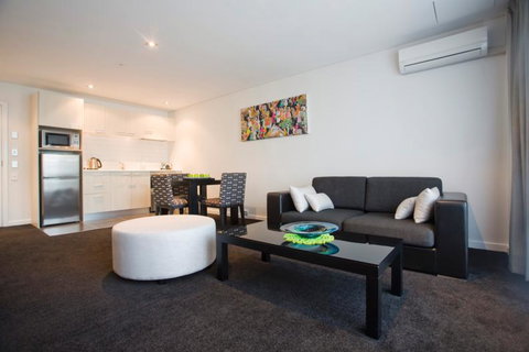 Waldorf Stadium Apartment Hotel - Accommodation New Zealand 1