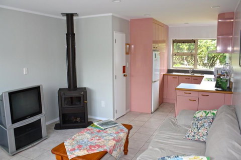 Hillside B&B - Accommodation New Zealand 2