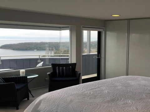 Serenity On Wakeman - Accommodation New Zealand 1