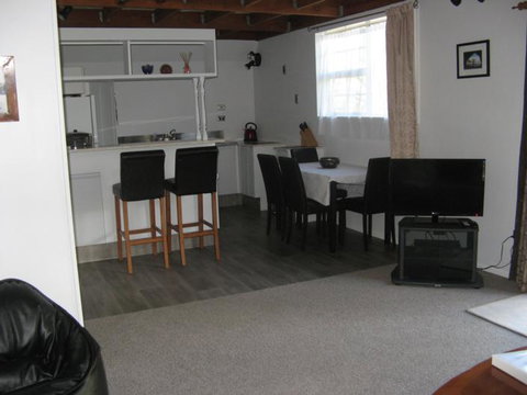 The Barnhouse At Swallow Lodge - Accommodation New Zealand 3