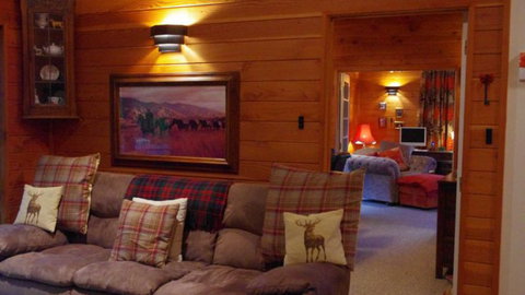 Karamu Valley Lodge - Accommodation New Zealand 0