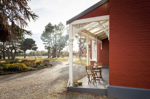 Maniototo Lodge Bed & Breakfast - Accommodation New Zealand 1