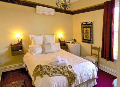 Bard House B&B Heritage Accommodation - Accommodation New Zealand 1