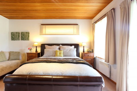 Glenorchy Lake House - Accommodation New Zealand 1