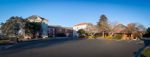 Burns Lodge At Holy Cross Centre - Accommodation New Zealand 0