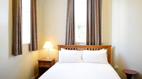 Burns Lodge At Holy Cross Centre - Accommodation New Zealand 1