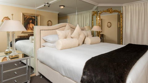 Moon Shadow Luxury B&B - Accommodation New Zealand 10