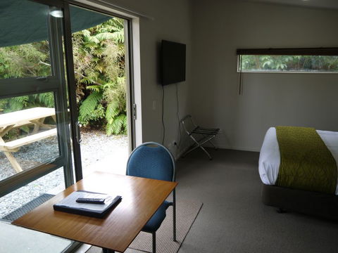 Franz Josef Holiday Rentals - Accommodation New Zealand 1