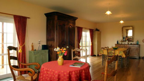 Petite Provence - Accommodation New Zealand 0