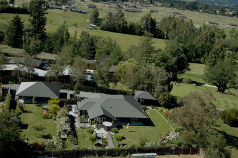 Marchmont Gardens - Accommodation New Zealand 3