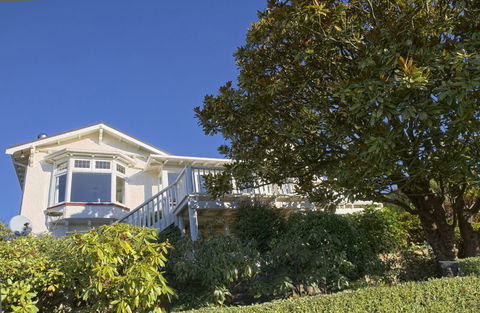 Magnolia Cottage Sanctuary - Accommodation New Zealand 1