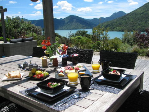 Kiwiss B & B - Accommodation New Zealand 0