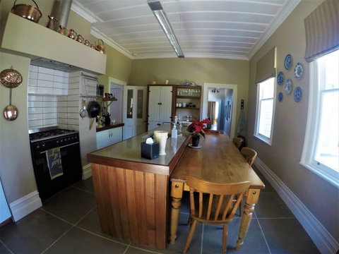 The Old Doctor's Residence - Accommodation New Zealand 4