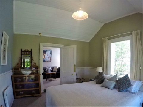 The Old Doctor's Residence - Accommodation New Zealand 5