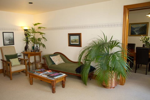 Cambria House - Accommodation New Zealand 1