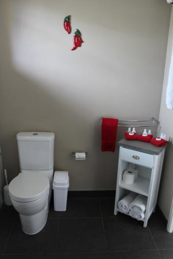 Chalet Queenstown - Accommodation New Zealand 9