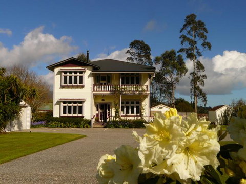 Holly Homestead  - Accommodation New Zealand 1