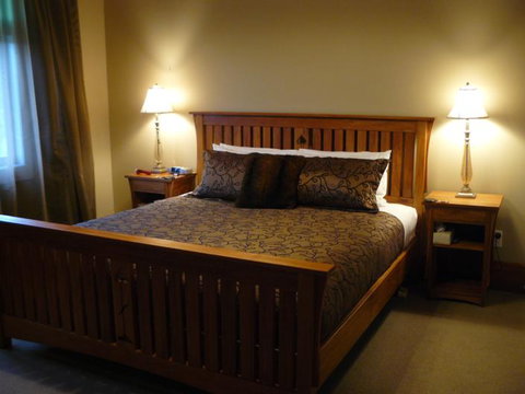 Holly Homestead  - Accommodation New Zealand 8