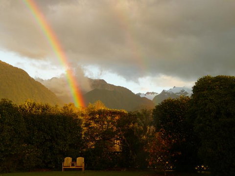 Holly Homestead  - Accommodation New Zealand 11
