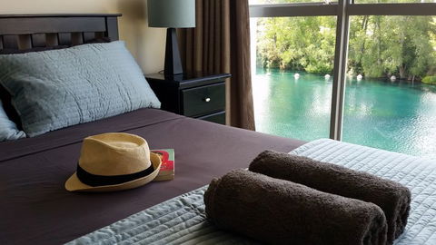 Riverside Apartment Taupo - Accommodation New Zealand 0