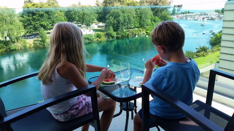 Riverside Apartment Taupo - Accommodation New Zealand 1