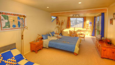 Carneval Ocean View - Accommodation New Zealand 6