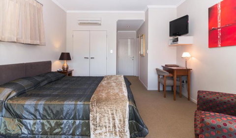 Decks Of Paihia - Accommodation New Zealand 9