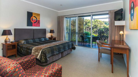 Decks Of Paihia - Accommodation New Zealand 11