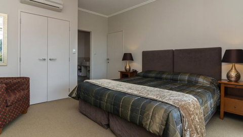 Decks Of Paihia - Accommodation New Zealand 13