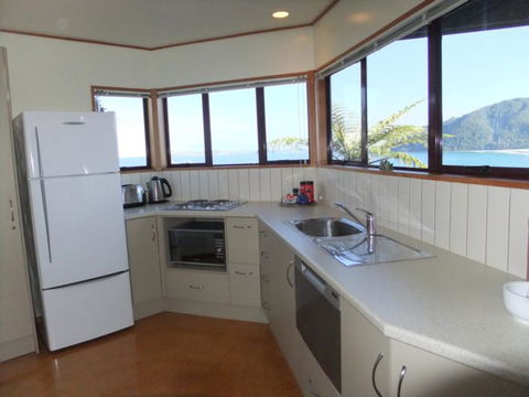Coastal Heights Apartment And B&B - Accommodation New Zealand 3