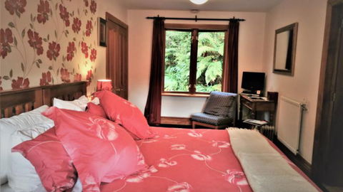 Awatuna Homestead - Accommodation New Zealand 10