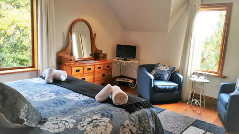 Awatuna Homestead - Accommodation New Zealand 11