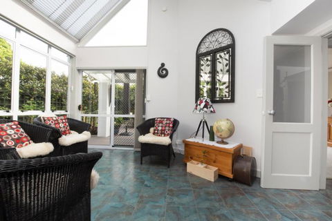 Finlay Banks Boutique Bed & Breakfast - Accommodation New Zealand 9