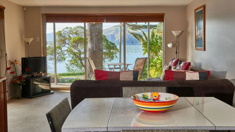 Akaroa On The Beach - Accommodation New Zealand 12