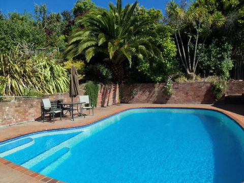 Pool House B&B - Accommodation New Zealand 2